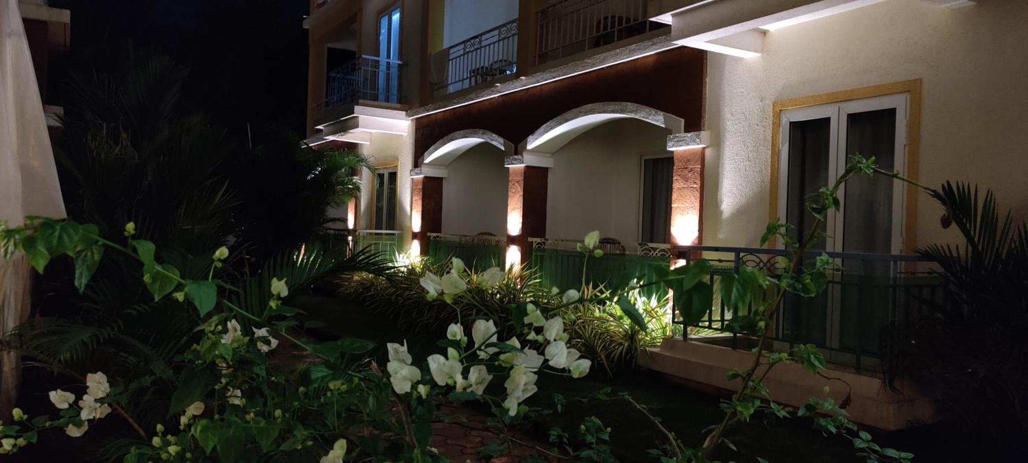 Passions De Goa Hotel Анджуна Екстериор снимка
