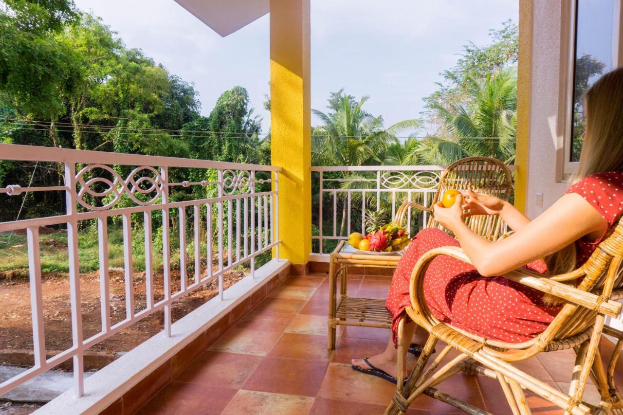 Passions De Goa Hotel Анджуна Екстериор снимка